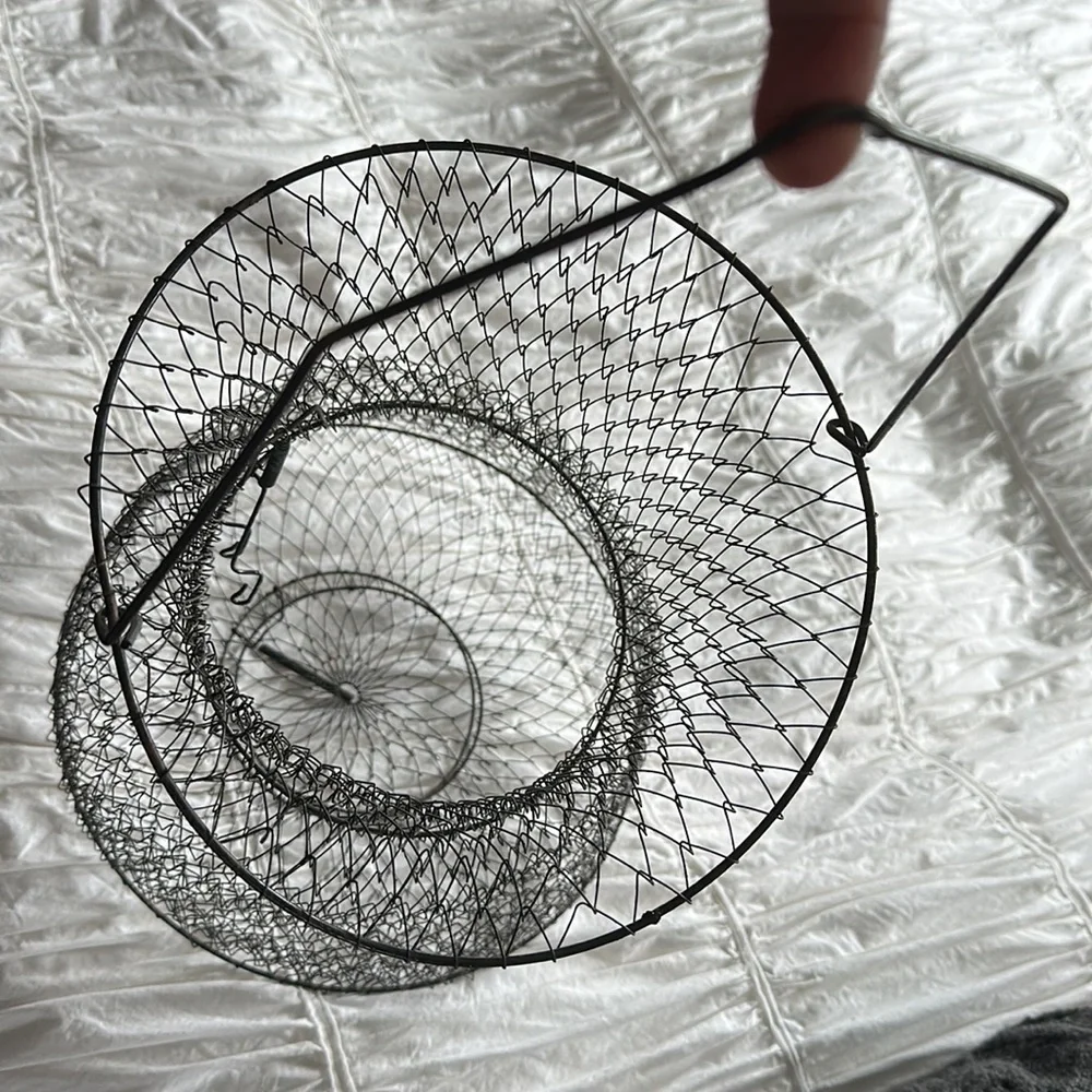 💡🔌Old fishing basket turned eclectic hanging basket l light! 31” long w handle
